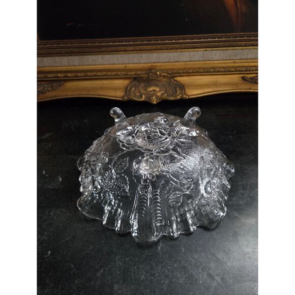 Vintage L.G. Wright 3-Footed Roses Scrolls Bowl 7.75" Pressed Glass Mid Century - Picture 6 of 8